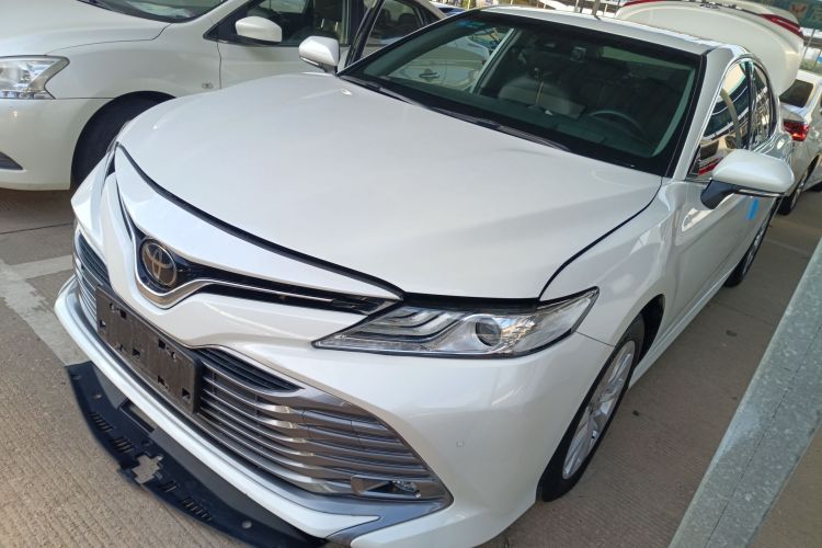 丰田 凯美瑞 2019款 2.0G 豪华版 国VI车身外观1