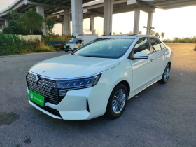 启辰D60 2023款 PLUS 1.6L XL CVT悦领版