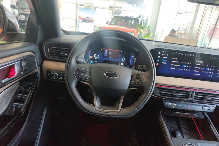 福特 探险者 2024款 2.3T EcoBoost 昆仑巅峰版 7座中控内饰13