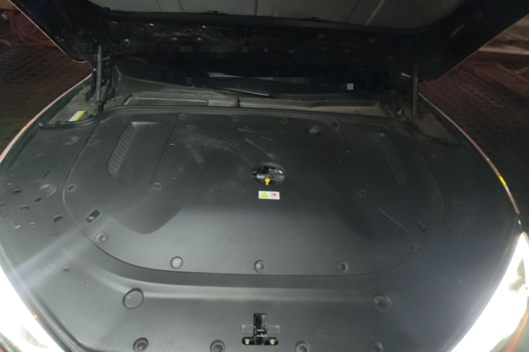 鸿蒙智行 问界M5 2025款 增程 Ultra 后驱版局部细节24