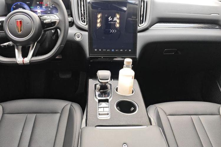 红旗HS3 PHEV 2024款 PHEV 115km 劲为版中控内饰16