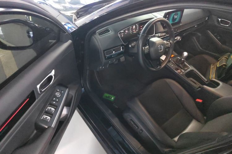 本田 思域 2023款 HATCHBACK 240TURBO 手动极劲版中控内饰7003