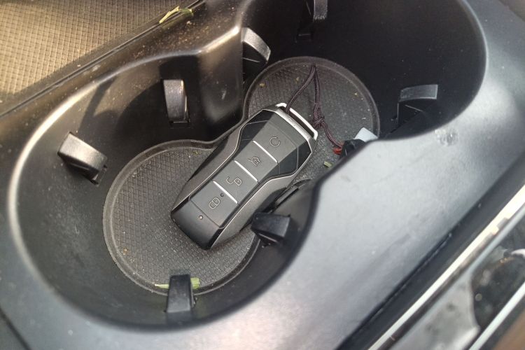 比亚迪 汉 2020款 EV 超长续航版豪华型中控内饰11