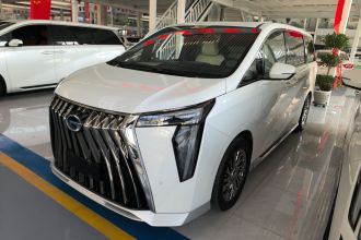 广汽传祺 传祺M8 2023款 宗师系列 双擎 御尊版