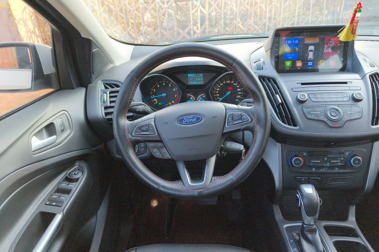 福特 翼虎 2018款 EcoBoost 180 两驱铂翼型局部细节13