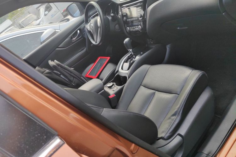 日产 奇骏 2014款 2.5L CVT领先版 4WD局部细节41