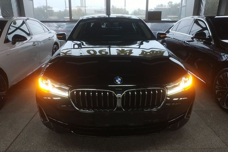 宝马5系 2023款 530Li 领先型 豪华套装车身外观6001