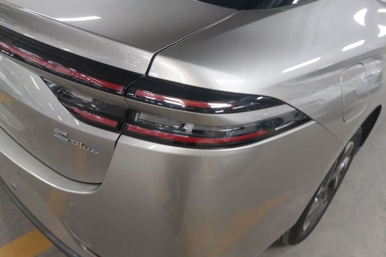 埃安 AION S Plus 2025款 出行版 52.998kWh车身外观9