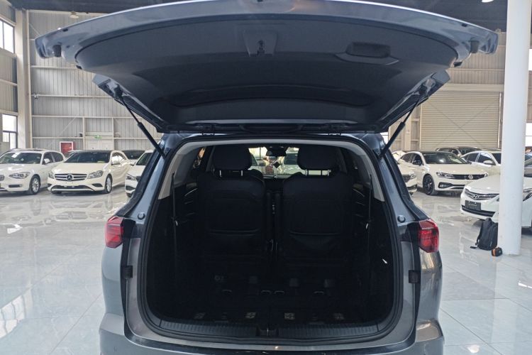 五菱汽车 五菱凯捷 2022款 280T 1.5T CVT旗舰型机舱底盘23