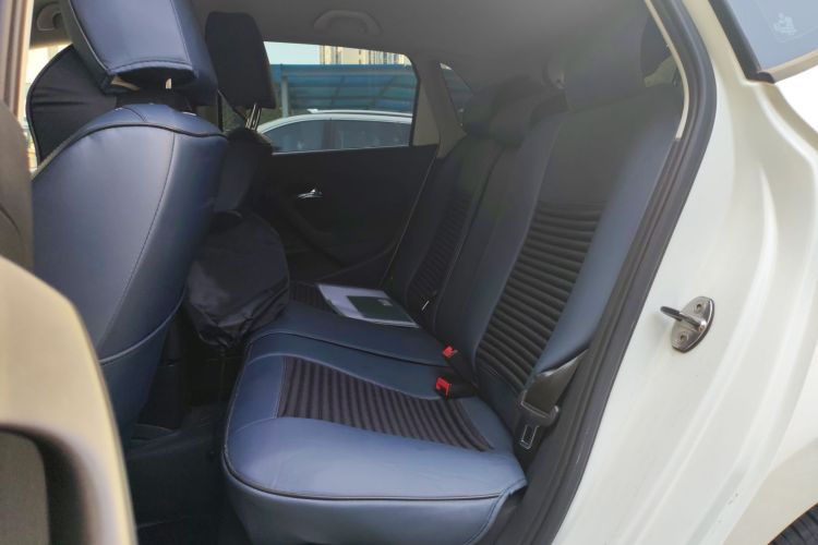 大众 Polo 2016款 1.4L 手动风尚型中控内饰21