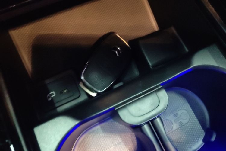 奔驰A级AMG 2022款 AMG A 35 L 4MATIC中控内饰11