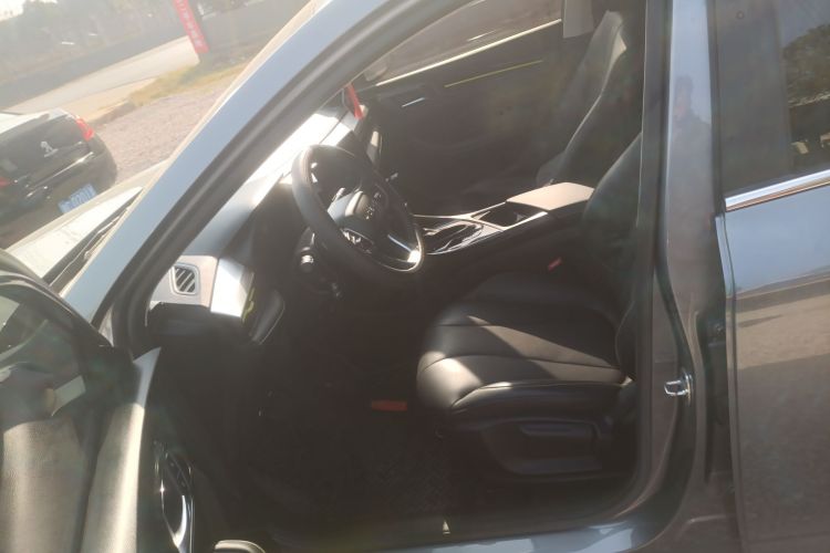 荣威i5 2021款 1.5L CVT钻石版中控内饰20