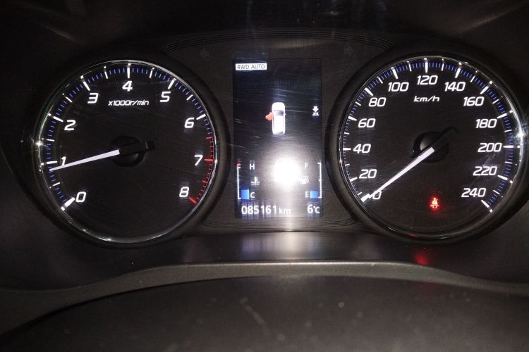 三菱 欧蓝德 2020款 2.4L 四驱致享版 5座中控内饰14