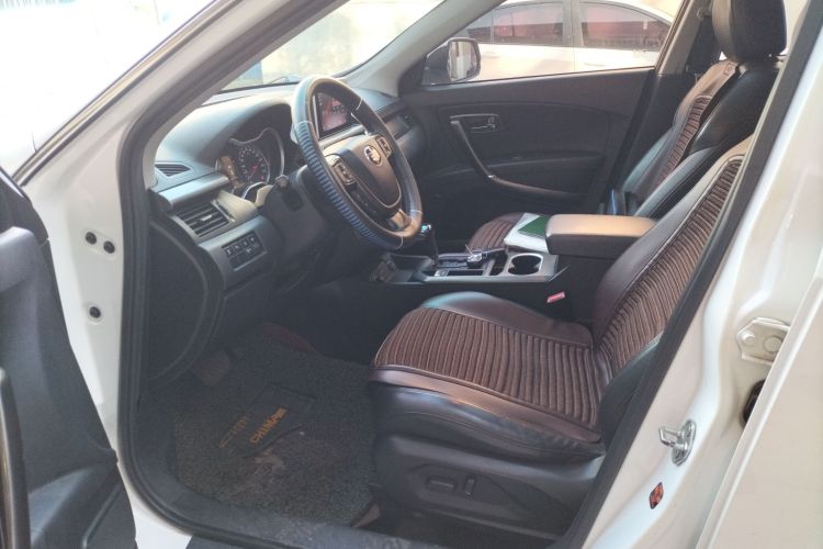 奔腾X80 2017款 1.8T 自动豪华型中控内饰19