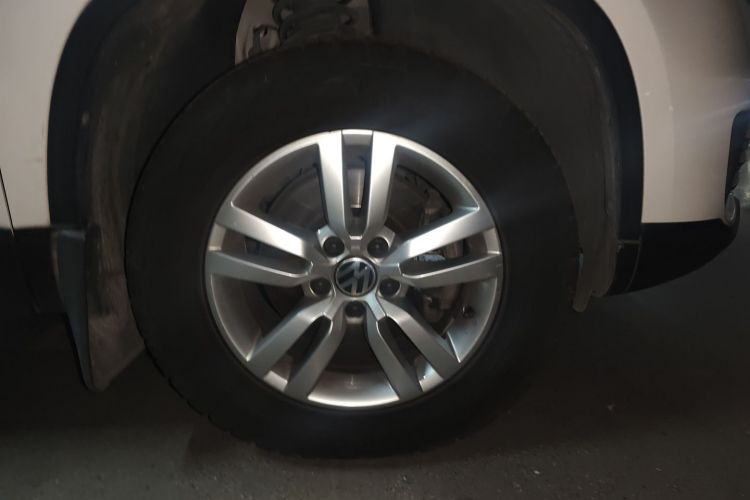 大众 途观 2013款 1.8TSI 自动两驱风尚版车身外观6007