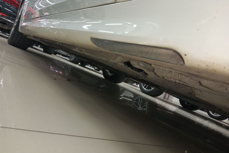 宝马5系 2018款 525Li M运动套装局部细节9001