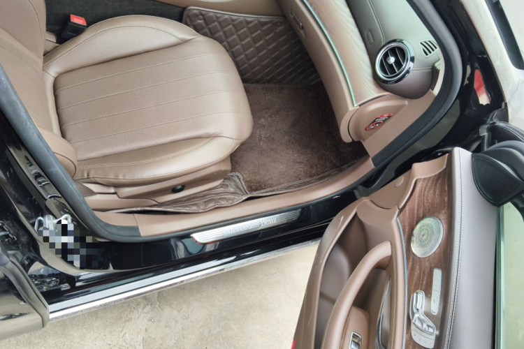 奔驰E级 2020款 E 300 L 时尚型局部细节9005