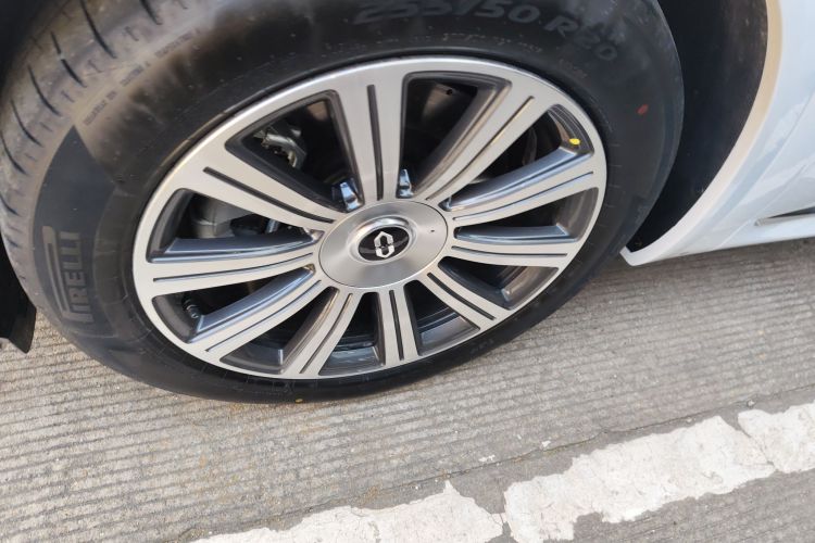 鸿蒙智行 问界M8 2025款 纯电 Max+ 五座长续航版车身外观6007