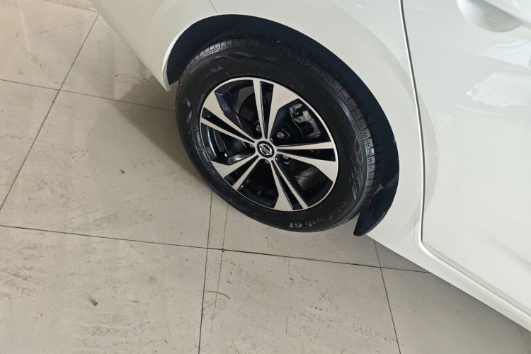 日产 轩逸 2022款 1.6L XL CVT悦享版车身外观56