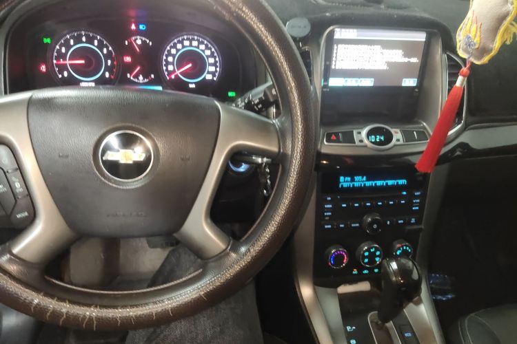 雪佛兰 科帕奇 2014款 2.4L 两驱城市版 7座中控内饰7002