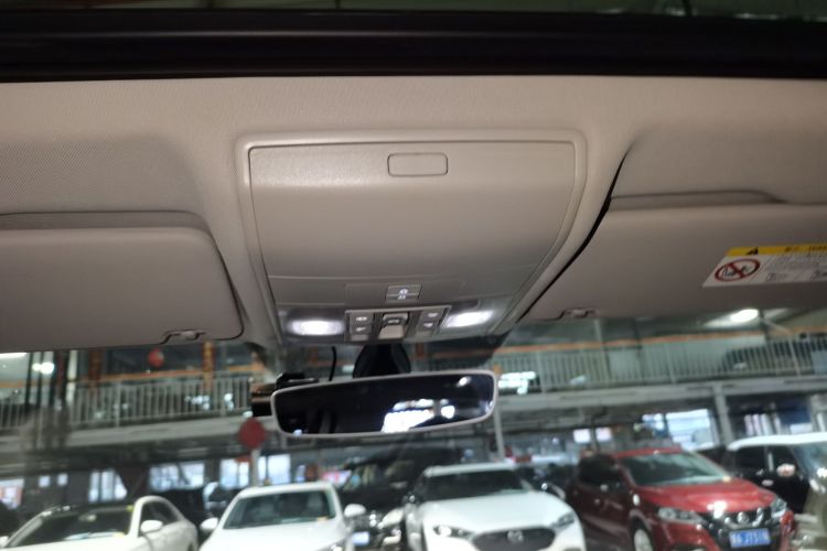 大众 途观L 2018款 改款 330TSI 自动两驱豪华版中控内饰22