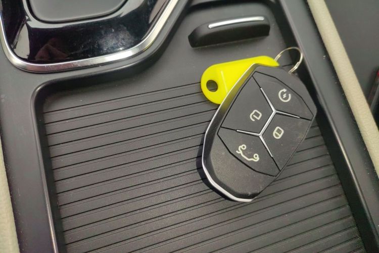 领克02 2020款 1.5T DCT两驱耀Pro版中控内饰11