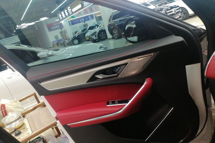 捷豹F-PACE 2024款 P250 R-Dynamic SE中控内饰7005