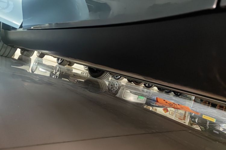 特斯拉 Model Y 2024款 长续航全轮驱动版局部细节9001