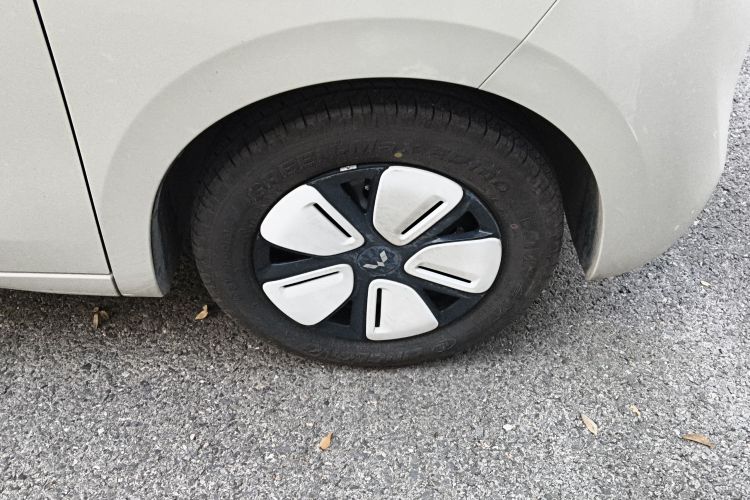 五菱汽车 宏光MINIEV 2025款 四门版 进阶款车身外观6007