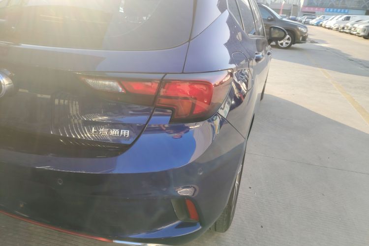 别克 威朗 2018款 两厢GS 20T 双离合进取型车身外观9