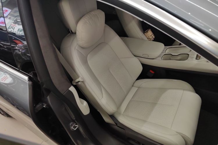 蔚来ET7 2024款 75kWh 行政版局部细节41