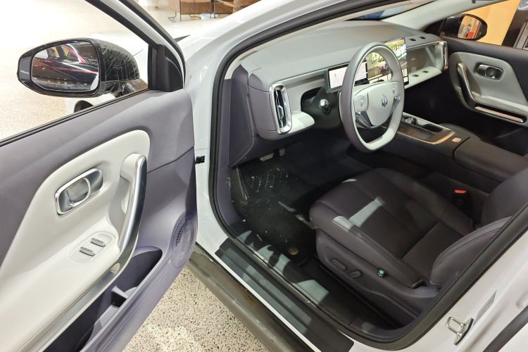 零跑汽车 零跑B01 2025款 650悦享版中控内饰20