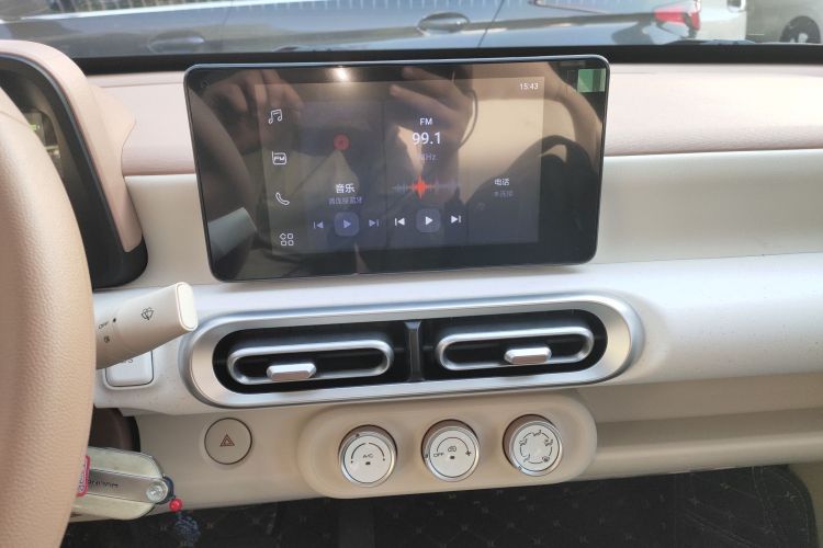 五菱汽车 宏光MINIEV 2024款 第三代 215km 进阶版中控内饰16