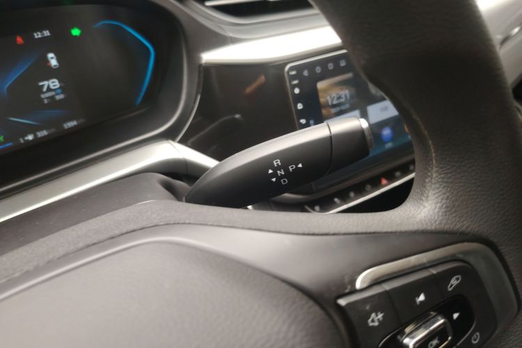 奇瑞新能源 艾瑞泽e 2024款 405km 出行版中控内饰18