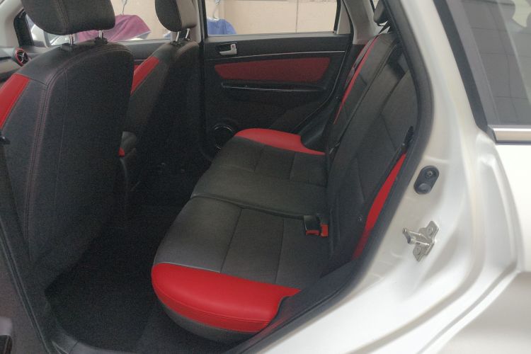 北京汽车 绅宝X25 2015款 1.5L 自动精英型中控内饰7004