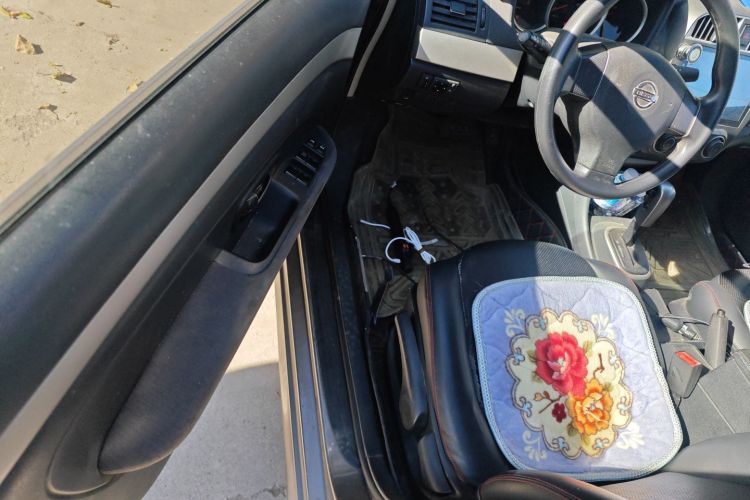 日产 轩逸 2016款 经典 1.6XE 自动领先版中控内饰20