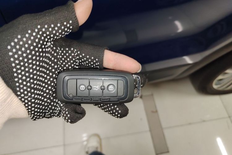 观致5 2018款 改款 1.6T 自动尊贵型中控内饰11