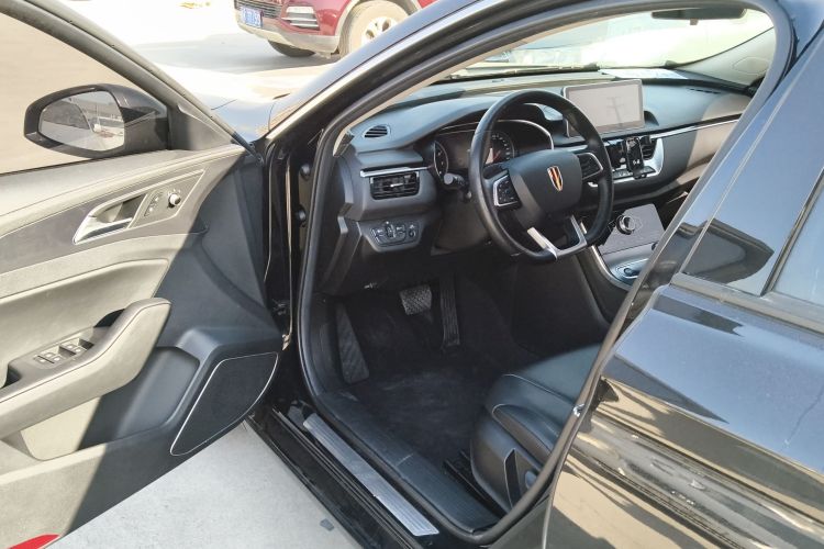 红旗H5 2020款 1.5T DCT旗悦版中控内饰20