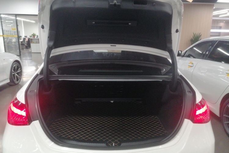 奔驰C级 2022款 改款 C 260 L 运动版机舱底盘23