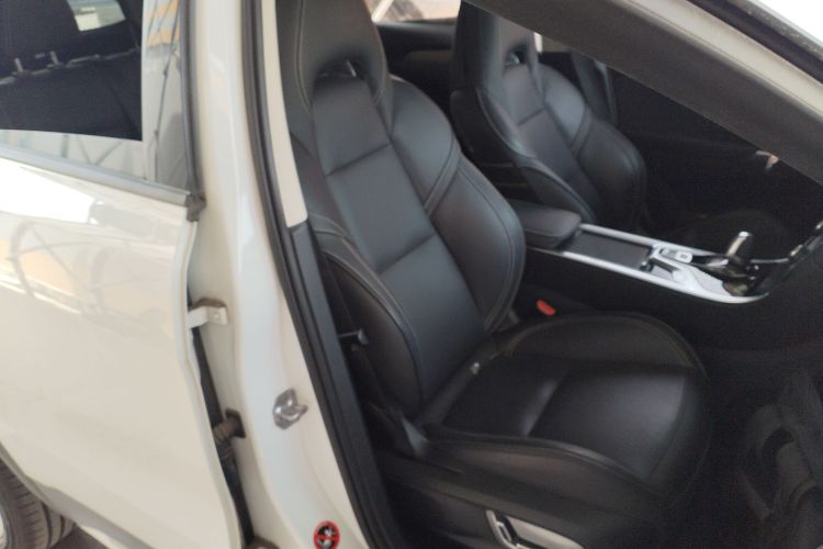 领克01 2017款 2.0T 两驱型Pro版局部细节41