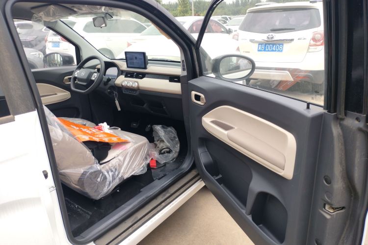 奇瑞新能源 QQ冰淇淋 2024款 青春版 205km圣代中控内饰7005