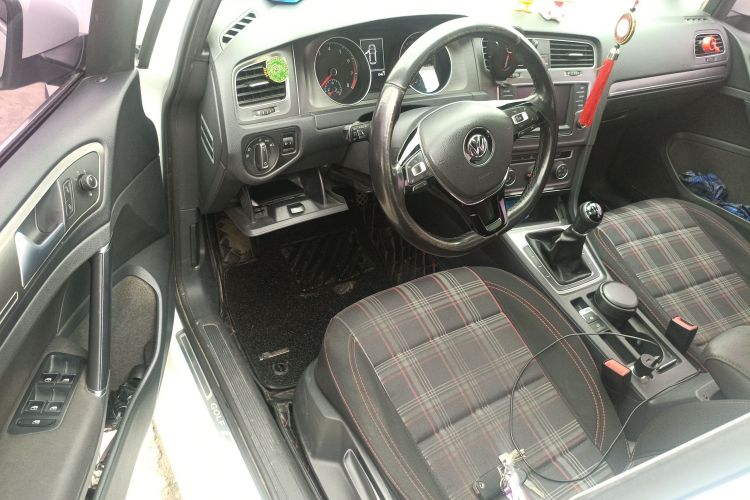 大众 高尔夫 2016款 230TSI 手动舒适型中控内饰20