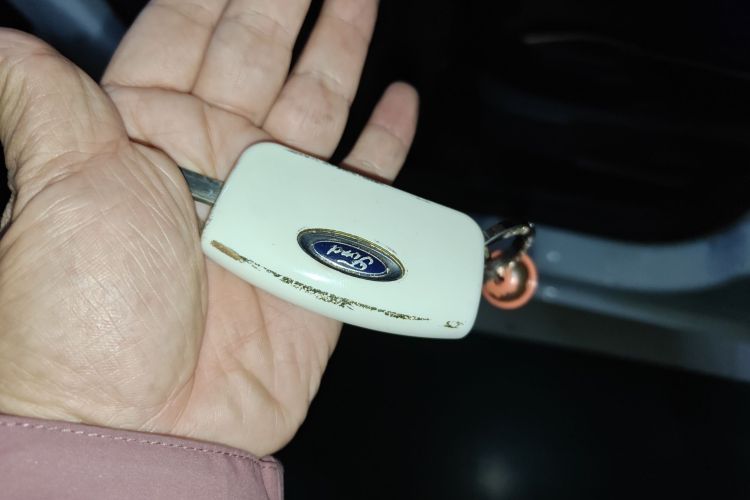 福特 福克斯 2013款 两厢经典 1.8L 自动基本型中控内饰7001