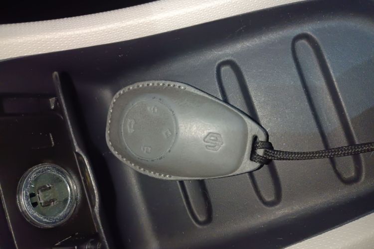 零跑汽车 零跑T03 2023款 310轻享版中控内饰7001