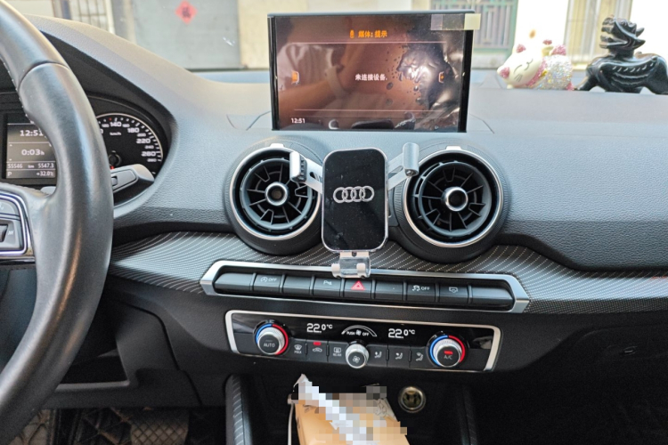 奥迪Q2L 2020款 35 TFSI 时尚动感型中控内饰16