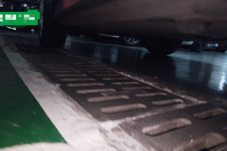 沃尔沃XC40 2020款 T3 智行时尚版局部细节9003