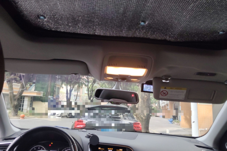 奥迪Q5 2016款 40 TFSI 舒适型中控内饰22