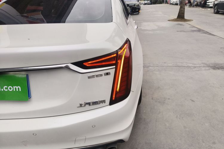 凯迪拉克CT6 2021款 28T 精英型车身外观9