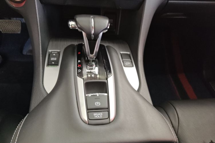 本田 冠道 2020款 240TURBO 两驱舒享版中控内饰18