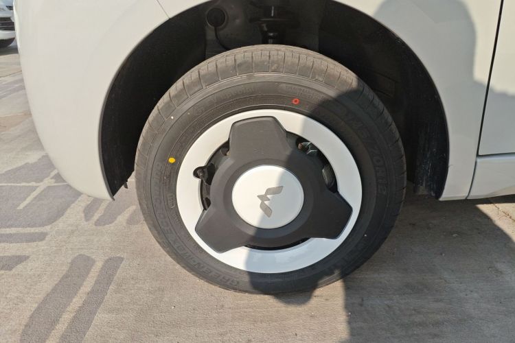 五菱汽车 宏光MINIEV 2024款 第三代 215km 青春版车身外观6007